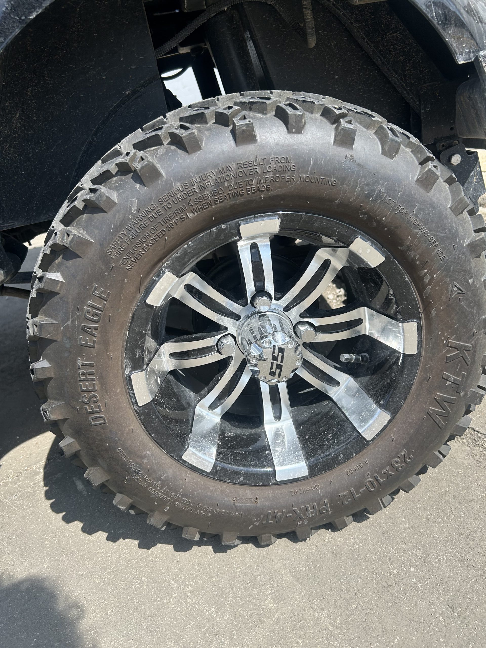 2023 E-Z-GO Express 4 ELiTE Lithium (lifted)